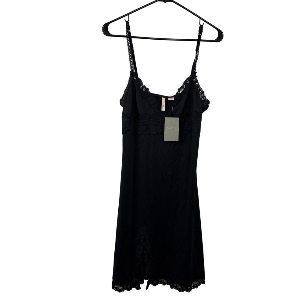Eloise Slip Womens Medium Black Lace Trim Side Slit Anthropologie Y2K Bow NWT